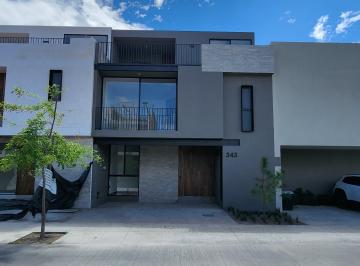 Casa de 3 habitaciones, Zapopan · Casa Moderna y Nueva en Venta en Solares Residencial en Zapopan