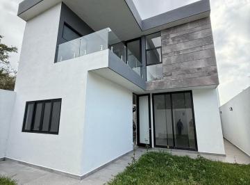 Casa · 349m² · 4 Recámaras · 3 Estacionamientos · Casa en Venta en Aysso Residencial Santiago N. L.