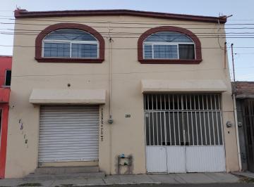 Casa · 232m² · 4 Recámaras · 2 Estacionamientos · Casa en Venta en El Fraccionamiento La Forestal - (4)