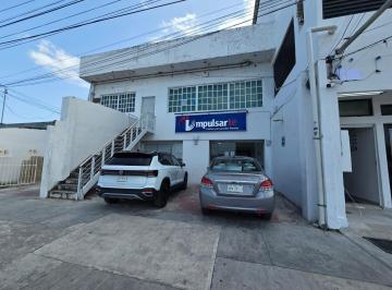 Edificio · 915m² · 2 Estacionamientos · Edificio en Venta, Av Portillo - Cancún