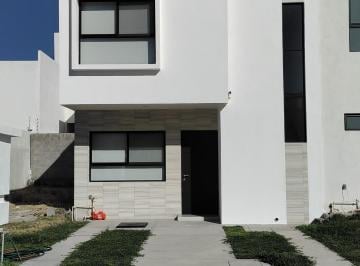 Casa en condominio de 3 habitaciones, Aguascalientes · Casa Nueva en Renta Zona Industrial del Sur, San Gerardo Toscana Residencial