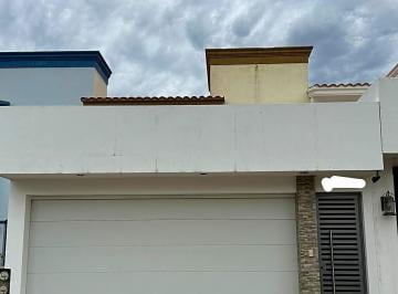 Casa · 132m² · 3 Recámaras · 2 Estacionamientos · Venta de Casa 3 Recamaras en Portalegre en Culiacan