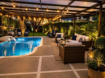 Casa en Venta de 4 habitaciones Club de Golf México · Ojo! Super Ortunidad! Nos Urge! de $35'0 a $20'0 Alberca, Sala de Cine, de Juegos