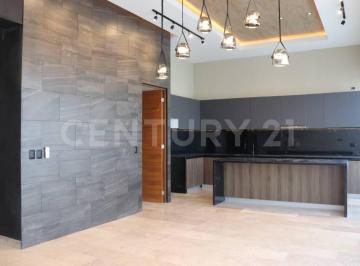Departamento · 312m² · 4 Recámaras · 2 Estacionamientos · Penthouse en Renta en Montebello, Merida