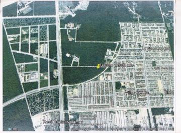 Terreno / Lote · 10000m² · Terreno en Venta Av La Salle Cerca de Universidades, Playa del Carmen Q. Roo, Clave Clau12