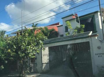 Casa · 149m² · 3 Recámaras · Casa en Venta 3 Recamaras en Sm 50, Cancún, Cesión de Derechos Sin Posesión, Solo Contado, Negociabl