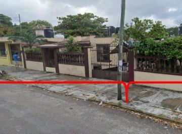 Casa · 88m² · 1 Estacionamiento · Casa en Venta con Local Comercial en Sm 93, Cancún, Q. Roo, Cesión de Derechos Sin Posesión, Solo C