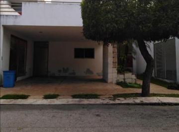 Casa · 251m² · Casa en Venta, San Remo, Col. Altabrisa, Mérida, Yucatán, Derechos Litigiosos Sin Posesión, Solo Co