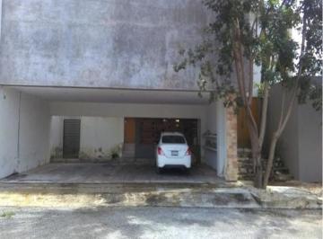 Casa · 331m² · Casa en Venta, Cholul, Mérida, Yucatán, Derechos Litigiosos Sin Posesión, Solo Contado Muy Negociabl