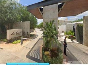 Casa · 488m² · Casa en Venta en Conjunto San Gabriel, Cholul, Mérida, Yucatán, Derechos Litigiosos Sin Posesión, Cl