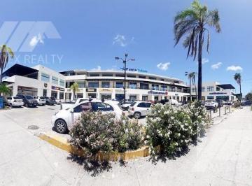 Local comercial · Local Comercial en Venta en Plaza Punta Tulum/ 55 m² / Cancun, Q. Roo, Clave Sind72