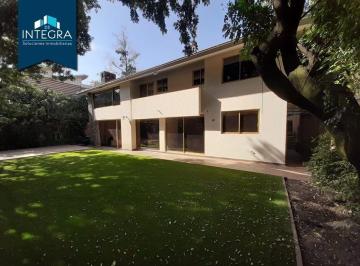 Casa · 1199m² · 4 Recámaras · 4 Estacionamientos · Casa en Venta, Bosques de Ciruelos, Bosque de Las Lomas.