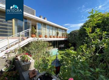 Casa · 405m² · 4 Recámaras · Casa en Venta, Bosque de Zapopan, Parques de La Herradura.