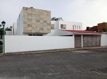 Casa de 3 habitaciones, Coatepec · Casa en Venta en Fraccionamiento Privado Coatepec, Ver.