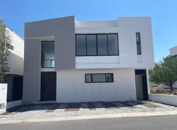 Casa en condominio · 256m² · 4 Recámaras · 3 Estacionamientos · Venta de Casa en Juriquilla - (4)