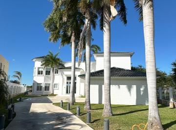 Casa de 5 habitaciones, Benito Juárez · Casa en Venta en Lagos del Sol