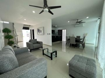 Casa de 3 habitaciones, Mérida · Casa de 3 Habitaciones en Zona Privada Altabrisa.
