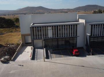 Nave industrial · 725m² · 5 Estacionamientos · Bodega Industrial en Carretera a San Isidro. Col Santa Cruz de Las Flores