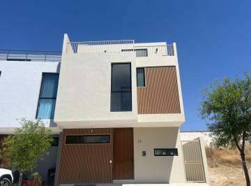 Casa en condominio de 4 habitaciones, Zapopan · Casa Nueva en Venta Bosques Vallarta