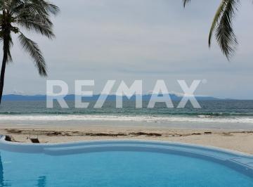 Casa en condominio · 536m² · 5 Recámaras · 2 Estacionamientos · Venta Villa Casa en Playa Roof Lounge Alberca Club de Playa Vista Al Mar Oceanview Amenidades Seguri