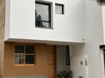 Casa en condominio de 2 habitaciones, Zapopan · Hermosa Casa en Condominio Madeiras II, Capital Norte