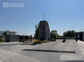 Terreno / Lote · 593m² · Lote Residencial en Venta Frente a Área Verde en Condominio Alcalá III La Espiga