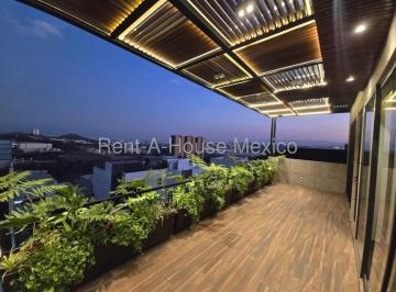 Casa · 403m² · 3 Recámaras · 6 Estacionamientos · Casa en Residencial Moncayo, Bosque Esmeralda, Atizapan de Zaragoza