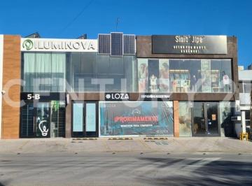 Local comercial · 135m² · 2 Estacionamientos · Local en Renta Av División del Norte, Chihuahua, Chih.