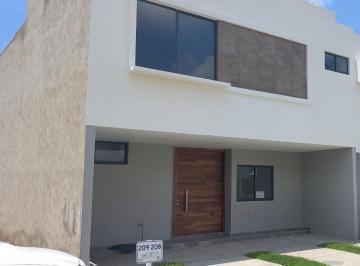 Casa de 3 habitaciones, Zapopan · Casa en Venta Solares Coto Altanza, Zapopan