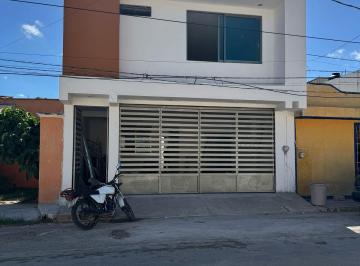 Casa de 3 habitaciones, Campeche · En Venta Bonita Casa Nueva de 3 Recámaras, con Acabados de Lujo en Campeche