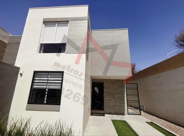 Casa en Venta de 3 habitaciones Mitras Poniente Bicentenario · Garcia, Casa de 2 Pisos, Una Recamara en Planta Baja.