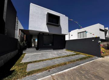 Casa en condominio de 4 habitaciones, Zapopan · Casa en Venta Parques Vallarta en Zapopan, Jalisco, México