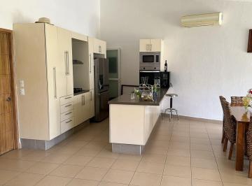 Casa de 4 habitaciones, Xochitepec · Renta Casa Club Golf Santa Fe