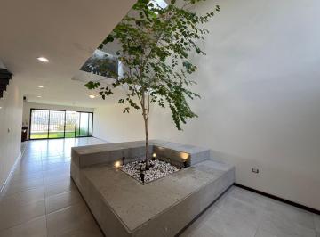 Casa de 4 habitaciones, Querétaro · Casa en Venta en Cumbres del Lago