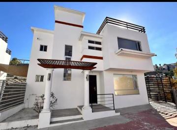 Casa de 3 habitaciones, Tijuana · "Con Vista a La Ciudad, Ubicacion Zona Dorada