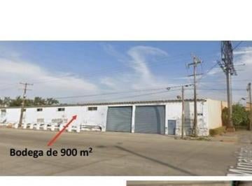 Terreno / Lote · 921m² · Terreno en Bodega B