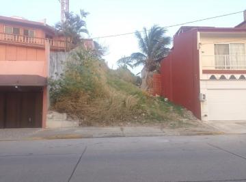 Terreno / Lote · 300m² · Terreno en Venta en Pedro Moreno, Col. María de La Piedad, Coatzacoalcos, Veracruz