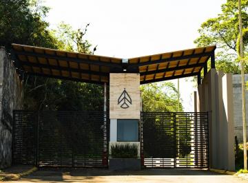 Terreno / Lote · 160m² · Terrenos en Venta en Fraccionamiento Los Almendros, Xalapa