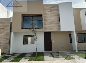 Casa · 164m² · 3 Recámaras · 2 Estacionamientos · Casa en Privada con Alberca por Muñoz
