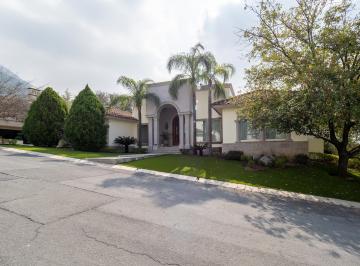 Casa de 4 habitaciones, Monterrey · Casa en Club de Golf Misiones Venta