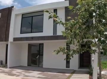 Casa · 210m² · 3 Recámaras · 2 Estacionamientos - Susana Hernandez · Venta de Casa Rinconada Santa Fe