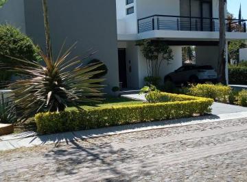Casa de 3 habitaciones, Corregidora · Casa en Venta en Balvanera