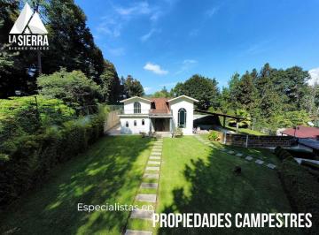 Casa · 2278m² · 12 Recámaras · 15 Estacionamientos · Espectacular Quinta en Veta con Cabañas