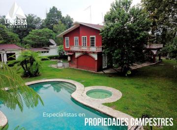 Casa · 1600m² · 5 Recámaras · 4 Estacionamientos · Preciosa Residencia en Venta en Xicotepec de Juárez Pueblo Mágico