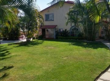 Casa de 12 habitaciones, Cuernavaca · Se Vende Conjunto de Dos Hermosas Casas y Dos Departamentos en Lomas de Atzingo