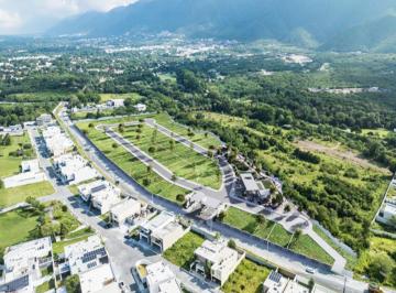 Terreno / Lote · 225m² · Terreno en Venta en El Yerbaniz, Santiago, Carretera Nacional