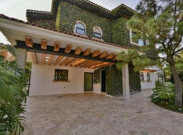 Departamento de 4 habitaciones, Zapopan · Casa en Venta Dentro de Coto San Miguel de La Cañada, Zapopan