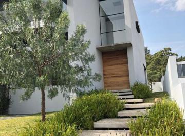 Casa en condominio de 3 habitaciones, Zapopan · Renta Casa en Diana Natura