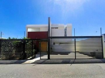 Casa de 3 habitaciones, Querétaro · Casa en Venta, 3 Recamaras, Balcones del Acueducto