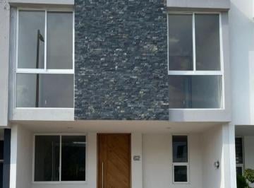6b7ceb7ac680ed084e8a98cd5d87f1bd3bb8d508290a5a0a6f1fa67ae72ec43b · Casa en Venta La Rua Residencial